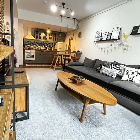 Colina Boutique With Free Parking Apartment *